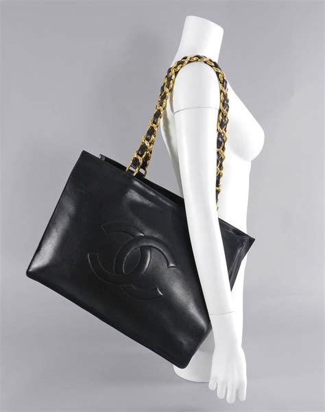 chanel chain shopper tote bag|chanel classic shopping tote.